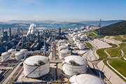 Star Refinery Picture